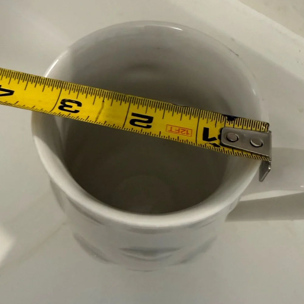 Jonathan Adler Muse Lips Mouth Porcelain Ceramic Coffee Mug Tea Cup White